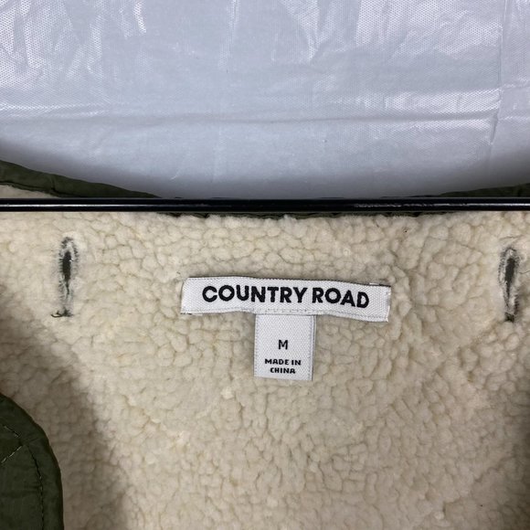 Men's Country Road Size M Khaki Green Tan Sleeveless Quilted Non Closer Vest - Picture 3 of 12